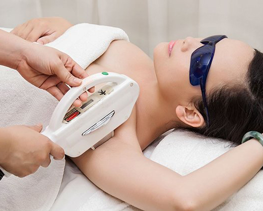 Triệt Lông Nách Tại Sen Beauty